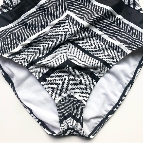 NEW Kenneth Cole one piece swimsuit -black/white - Picture 5 of 10